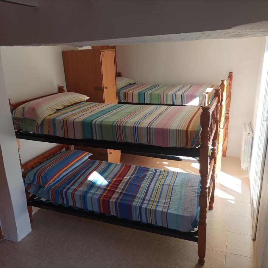 El Albergue Cirat Ngoại thất bức ảnh