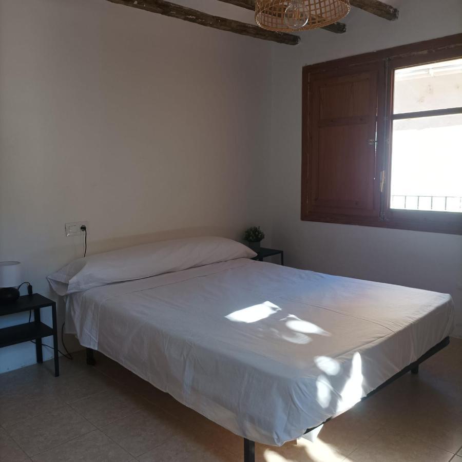 El Albergue Cirat Ngoại thất bức ảnh