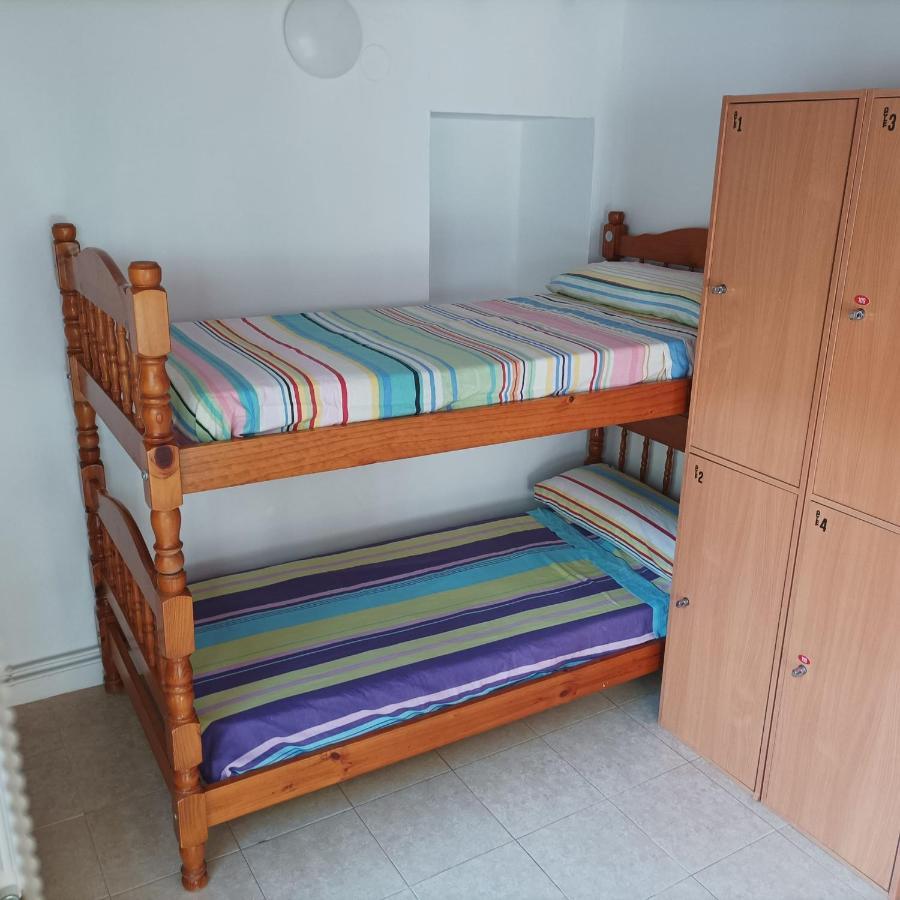 El Albergue Cirat Ngoại thất bức ảnh